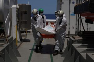 Las ONG humanitarias, únicas testigos de la cruenta tragedia en el Mediterráneo central